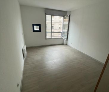 LOCATION d'un appartement T1 (20,1 m² Carrez) non meublé à LYON - Photo 5