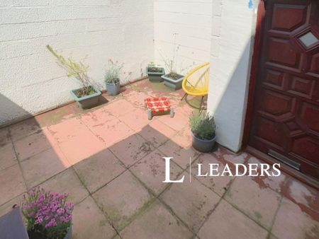 2 bedroom terraced house to rent - Photo 5