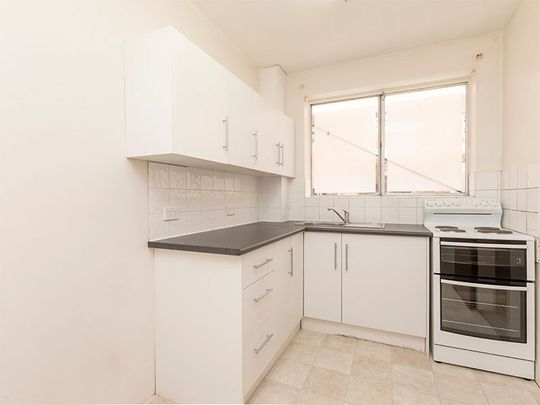 Quiet and Comfortable Apartment - Photo 1