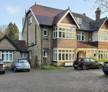 2 bedroom flat to rent - Photo 2