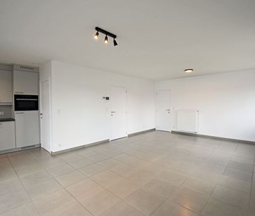 Gezellig en ruim appartement met gunstige ligging! - Photo 4