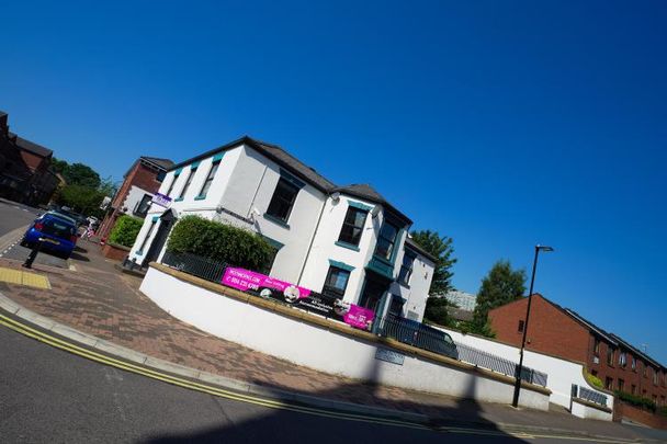 Student Apartment 3 bedroom, Broomhall, Sheffield - Photo 1