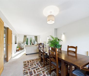 5 bedroom detached house to rent - Photo 4