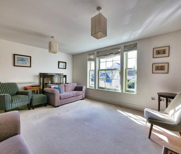 3 bedroom terraced house to rent - Photo 2