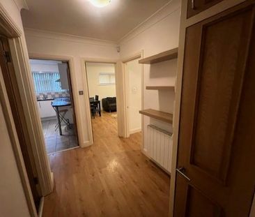 Flat to rent on - Photo 3