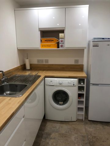 2 Bed Fully Furnished Apartment TO LET - Photo 2