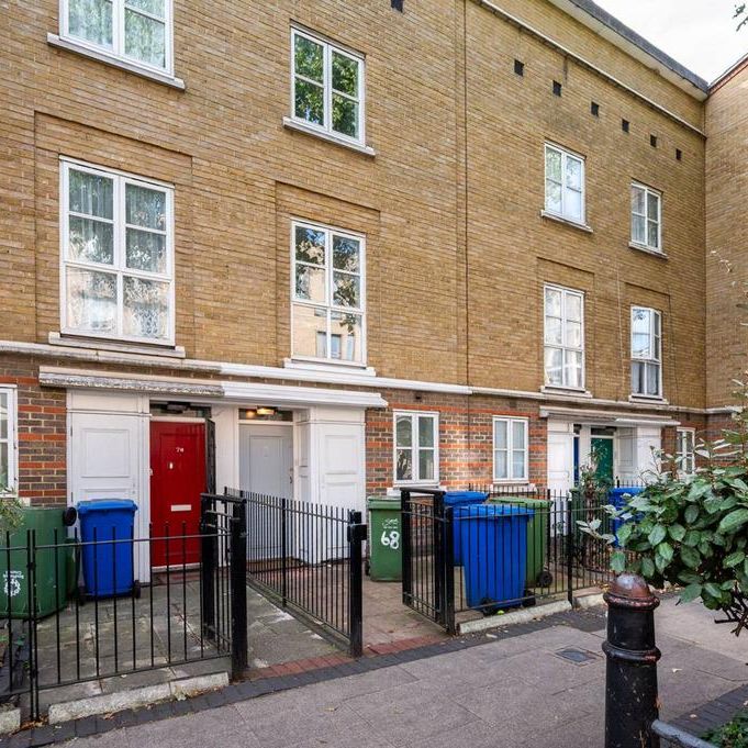 4 bedroom terraced house to rent - Photo 1