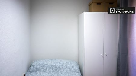 valencia, Valencian Community 46021 - Photo 2