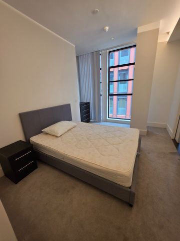 2 Bed Flat, Artillery Row, SW1P - Photo 4