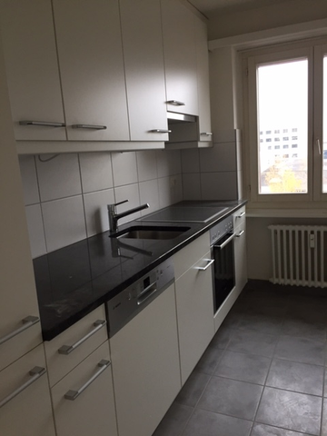 Modernisierte Wohnung mit Top-Bahnhofsnähe - Foto 2