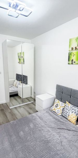 1 Bed Flat, Courtleigh Gardens, NW11 - Photo 1