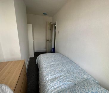 4 bedroom house of multiple occupation to rent - Photo 6