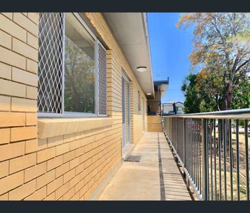5/8 Wilton Terrace, Yeronga, Qld 4104 - Photo 1