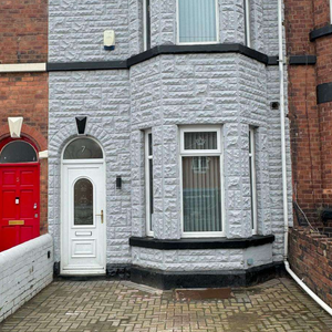 Knowsley Road Room 4 - Photo 2