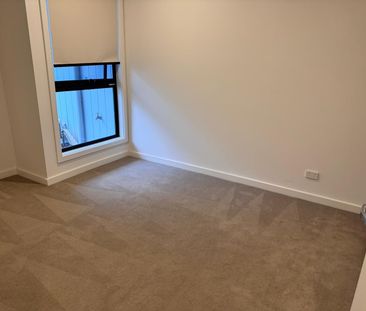 South Morang - Photo 2