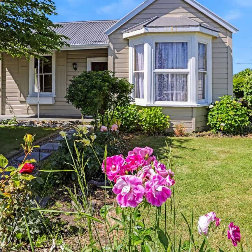 Cute & Cosy Character Cottage - Photo 1