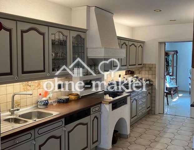 Ab sofort zu vermieten: Charmantes, ruhig gelegenes Haus mit großen Garten in Bestlage - Photo 1