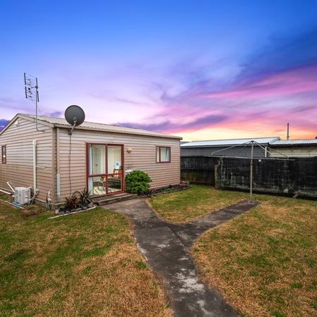 Six bedroom home in Hokianga! - Photo 2