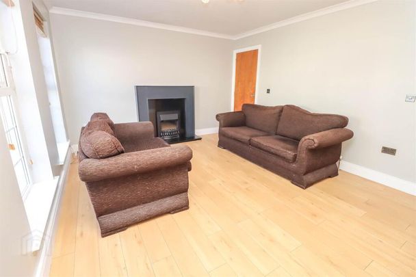53 Leathem Square, Dundonald, Belfast, BT16 2QL - Photo 1
