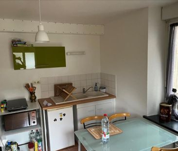 A LOUER T1 BIS DE PLAIN-PIED A DOLE (39100) - Photo 3