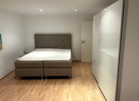 Nähe RTL Studios! Modern möblierte Wohnung - Foto 3