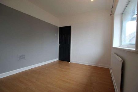 Brookfield Gardens, Wythenshawe, M22 - Photo 2