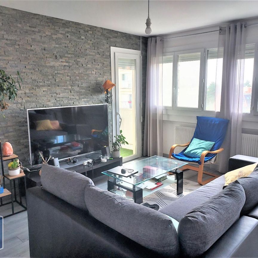 Location Appartement 4 pièces 77m² CHALON SUR SAONE 71100 - Photo 1