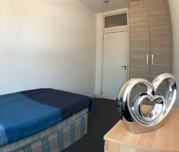 Room in a Shared House, Cedar Road, NW2 - Photo 3