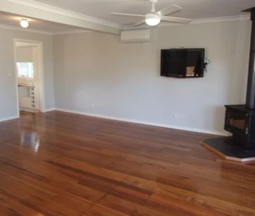 Stunning Cape Woolamai Home - Photo 5