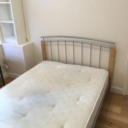 3 bedroom house share to rent - Photo 3