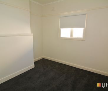 SOLID DOUBLE BRICK HOME - Photo 3