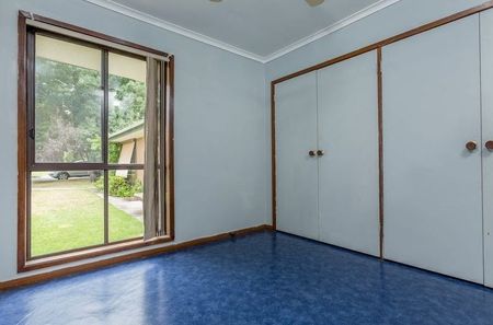 Comfortable & Convenient Living in Lavington - Photo 2