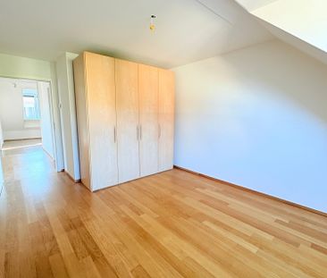 Schöne und helle 4.5-Zimmer-Maisonettewohnung im Dorfkern - Foto 3