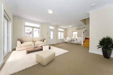 Stylish 3 Bedroom Terrace In Picton! - Photo 3