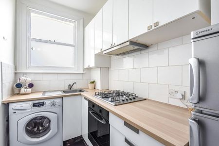 2 bedroom flat to rent - Photo 4