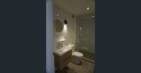 Modern 2 bedroom apartment with period charm in the heart of Malvern available now. - Photo 4