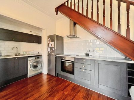 Meesons Lane, Grays, RM17 - Photo 5