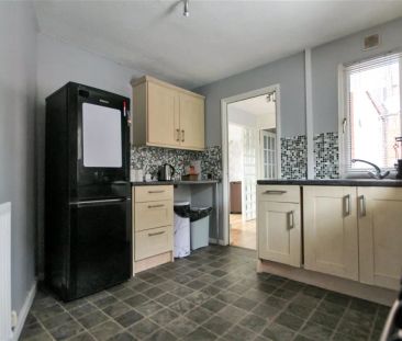Hoylake Close, Murdishaw, Runcorn, WA7 6DU - Photo 2