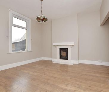 4 bedroom terraced house to rent - Photo 1