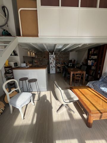 JEANNE D'ARC/ BAYARD T3bis de 94 m2 en triplex avec parking - Photo 2