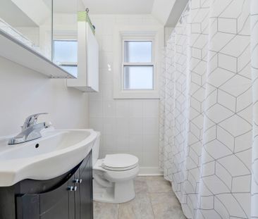 For Lease - 1354 Ontario Street, Burlington, Ontario - Photo 6