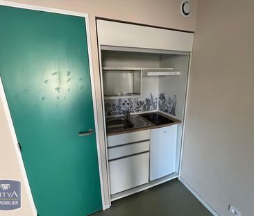 Location Appartement 1 pièce 23m² POITIERS 86000 - Photo 2