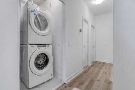 For Lease - 3025 Trailside Drive Unit# 135, Oakville, Ontario - Photo 4