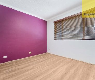 Stylish 2-Bedroom Apartment with Lock-Up Garage in Prime Parramatta... - Photo 3