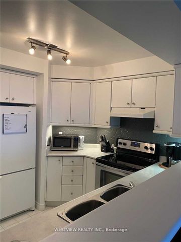 For Lease - 2285 Lake Shore Boulevard Unit# 906, Toronto, Ontario - Photo 2