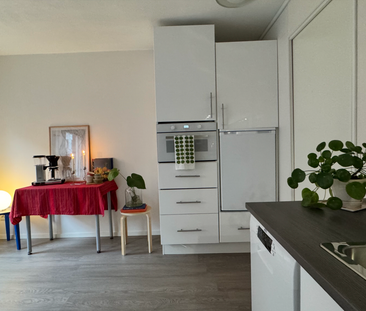 Ballonggatan, Skarpnäck - Photo 4