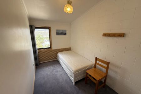 Modern, Low-Maintenance Living in a Quiet Jindabyne Location - Photo 3