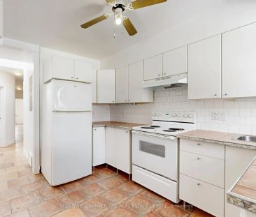 686A THE QUEENSWAY - Photo 6