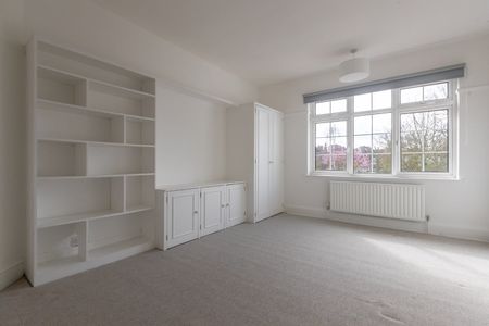 5 Bed Semi-Detached House, Burbage Road, SE24 - Photo 4