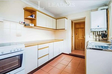Hall Road, Oulton Broad, NR32 - Photo 3